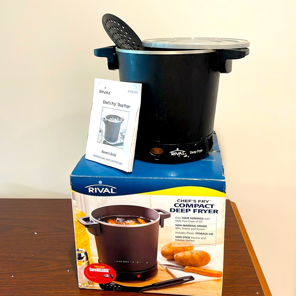 Rival Chef’s Fry Compact Deep Fryer.